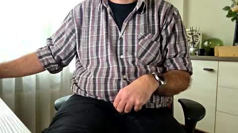 Snapshot of bigbibear88 chatting on 01/16/26, 10:30 bigbibear88 online show from 01/16/26, 10:30