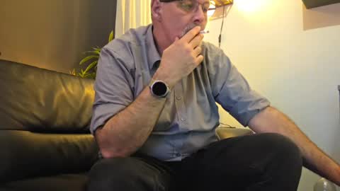 Snapshot of bigbibear88 chatting on 03/14/26, 11:43 bigbibear88 online show from 03/14/26, 11:43