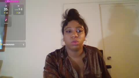 Snapshot of bigboobs_bouncin chatting on 12/07/24, 08:38 Ashley online show from 12/07/24, 08:38