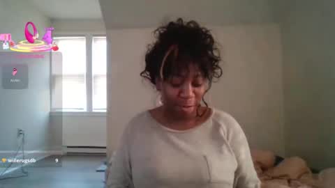 Snapshot of bigboobs_bouncin chatting on 12/04/25, 01:31 Ashley online show from 12/04/25, 01:31