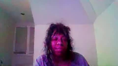 Snapshot of bigboobs_bouncin chatting on 12/17/25, 07:03 Ashley online show from 12/17/25, 07:03