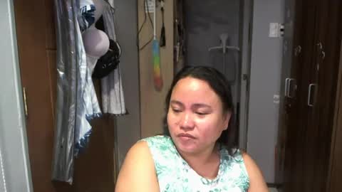 Snapshot of bigboobslyn chatting on 06/29/26, 04:18 bigboobslyn online show from 06/29/26, 04:18