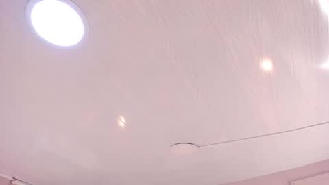   online show from 11/23/25, 10:04