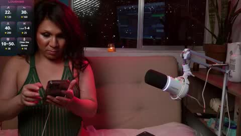 Snapshot of bigboottyxxx chatting on 10/19/25, 06:47 kyra Moor online show from 10/19/25, 06:47