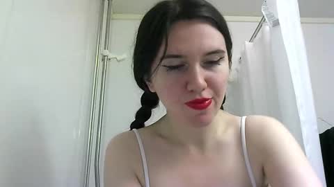 Isabella online show from 10/02/25, 03:46