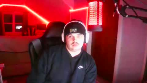 Snapshot of bigboyballen chatting on 02/23/26, 01:14 BigBoyBallen online show from 02/23/26, 01:14