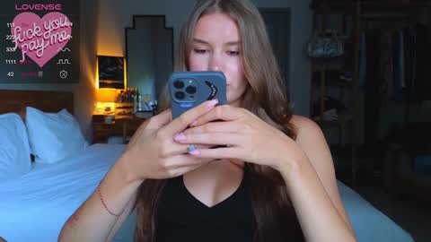    online show from 11/21/25, 05:28