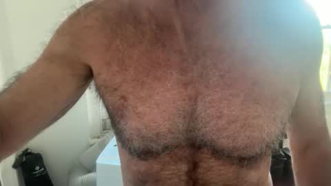 Snapshot of bigbush1 chatting on 05/04/26, 11:45 big bush online show from 05/04/26, 11:45