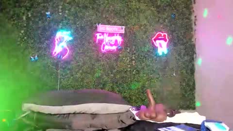 bigbuttsarena online show from 04/01/26, 01:41