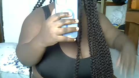 Snapshot of bigchocotities chatting on 01/27/25, 06:30 bigchocotities online show from 01/27/25, 06:30