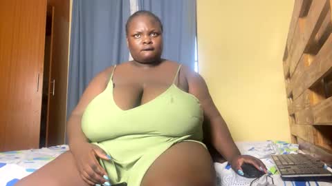 Snapshot of bigchocotities chatting on 03/03/25, 03:31 bigchocotities online show from 03/03/25, 03:31