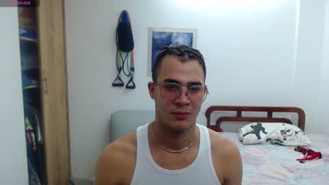 Snapshot of bigcock2815 chatting on 12/18/24, 03:26 Isaac online show from 12/18/24, 03:26