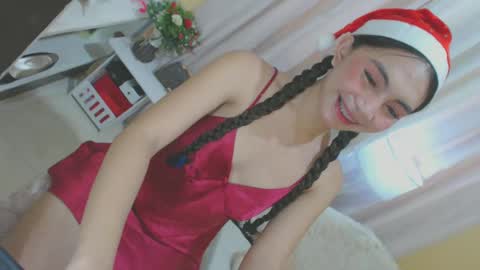 Yeng online show from 12/25/24, 03:18