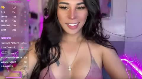 Snapshot of bigcockamanda23 chatting on 10/05/25, 05:50 queen amanda online show from 10/05/25, 05:50