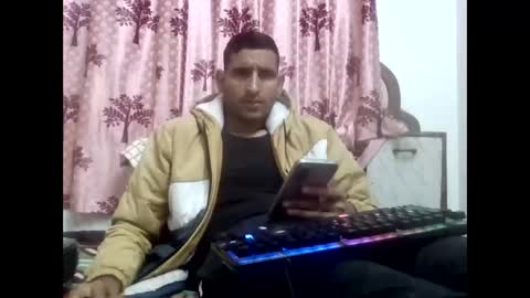 akash online show from 12/22/25, 05:10