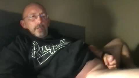 Snapshot of bigdaddydelight chatting on 10/16/25, 11:17 bigdaddydelight online show from 10/16/25, 11:17