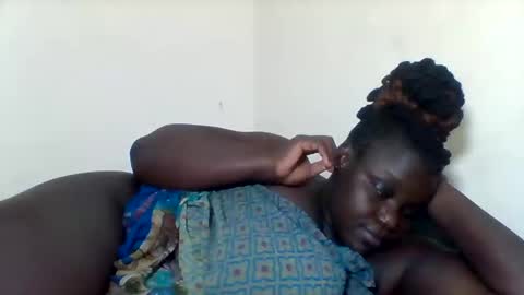 Snapshot of bigdarkass chatting on 01/05/25, 11:04 VIOLET online show from 01/05/25, 11:04