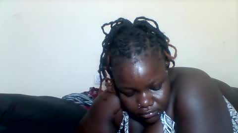 Snapshot of bigdarkass chatting on 01/14/25, 11:37 VIOLET online show from 01/14/25, 11:37