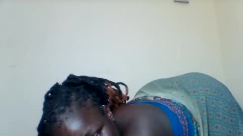 Snapshot of bigdarkass chatting on 01/17/25, 09:50 VIOLET online show from 01/17/25, 09:50