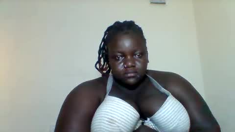 Snapshot of bigdarkass chatting on 02/23/25, 02:18 VIOLET online show from 02/23/25, 02:18