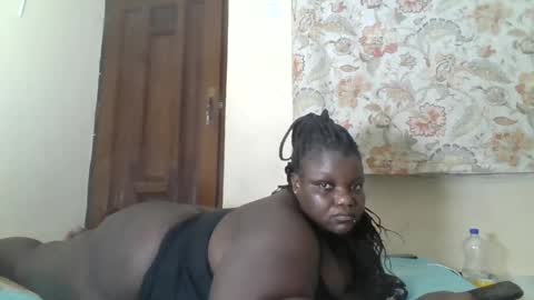 Snapshot of bigdarkass chatting on 07/01/26, 12:12 VIOLET online show from 07/01/26, 12:12