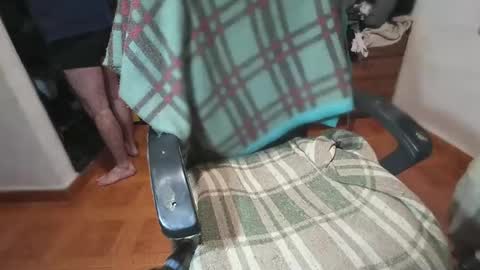 Dante online show from 10/19/25, 05:19