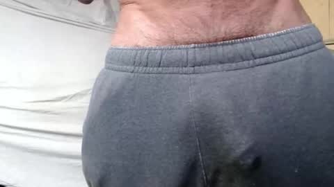 Snapshot of bigdickdaddy567130413 chatting on 02/17/26, 04:35 bigdickdaddy567130413 online show from 02/17/26, 04:35