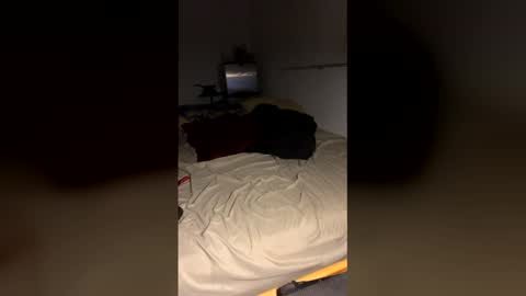 Snapshot of bigdickpapishampoo chatting on 12/19/25, 10:00 bigdickpapishampoo online show from 12/19/25, 10:00