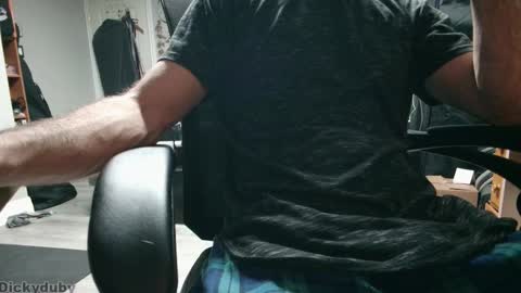 Snapshot of bigdickyduby chatting on 12/04/25, 04:22 George Forest Dickyduby on all Socials online show from 12/04/25, 04:22