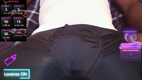 Snapshot of bigdikfreak chatting on 05/14/26, 05:58 BigDickFreak online show from 05/14/26, 05:58