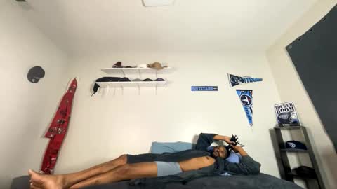 Snapshot of bigdinca chatting on 10/17/25, 01:14 bigdinca online show from 10/17/25, 01:14