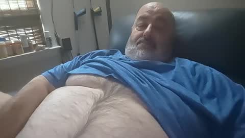 Snapshot of bigfuzzyteddybear chatting on 07/27/26, 02:35 bigfuzzyteddybear online show from 07/27/26, 02:35