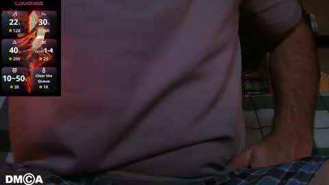 Snapshot of biggdee31 chatting on 11/04/25, 06:01 Andrew online show from 11/04/25, 06:01