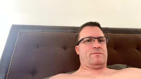 Snapshot of bigger22332233 chatting on 12/22/24, 06:15 bigger22332233 online show from 12/22/24, 06:15