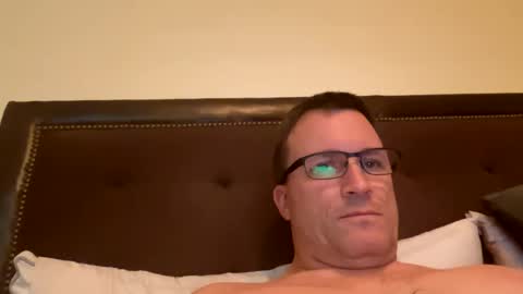 Snapshot of bigger22332233 chatting on 12/23/24, 01:08 bigger22332233 online show from 12/23/24, 01:08