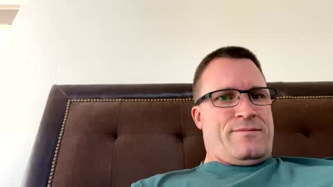 Snapshot of bigger22332233 chatting on 12/30/24, 09:50 bigger22332233 online show from 12/30/24, 09:50