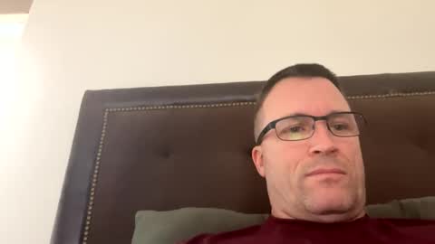 Snapshot of bigger22332233 chatting on 01/08/25, 04:22 bigger22332233 online show from 01/08/25, 04:22