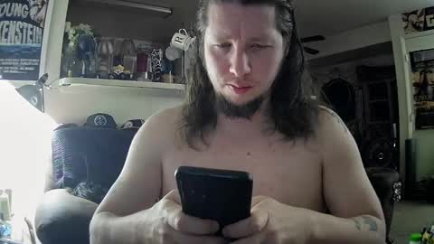 biggerisbetter21 online show from 02/14/25, 05:30