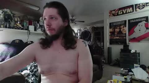 biggerisbetter21 online show from 12/22/25, 10:29