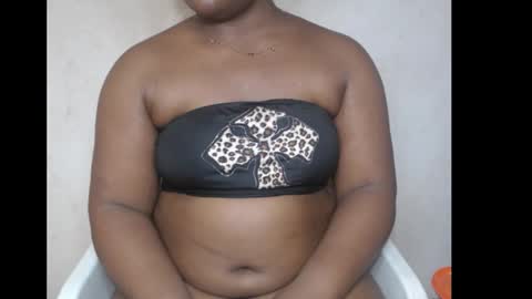 Snapshot of biggybudy chatting on 12/05/25, 10:57 biggybudy online show from 12/05/25, 10:57