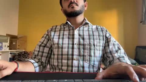 bighandsomesatisfy online show from 04/07/26, 11:54