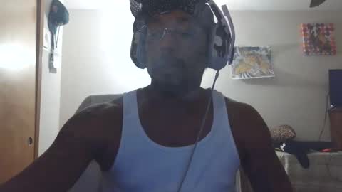 Snapshot of bighawaiislim chatting on 04/03/26, 10:13 bighawaiislim online show from 04/03/26, 10:13