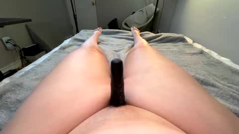 Snapshot of bigirl1979 chatting on 12/20/24, 02:49 LIVE online show from 12/20/24, 02:49