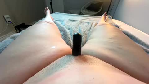 Snapshot of bigirl1979 chatting on 02/05/25, 06:04 LIVE online show from 02/05/25, 06:04