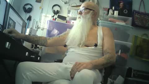 Snapshot of bigjeff01 chatting on 01/26/25, 03:58 bigjeff01 online show from 01/26/25, 03:58