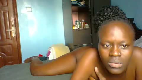 Snapshot of bigjuicyass_30 chatting on 04/25/26, 11:02 pretty online show from 04/25/26, 11:02