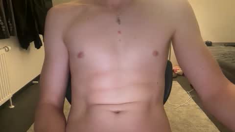 Snapshot of bigleor chatting on 02/23/26, 06:27 bigleor online show from 02/23/26, 06:27