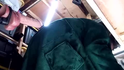 Snapshot of bigmanaround9 chatting on 11/16/25, 10:54 bigmanaround9 online show from 11/16/25, 10:54