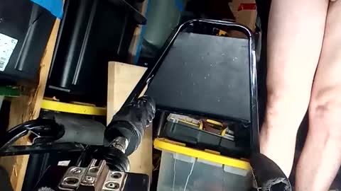 Snapshot of bigmanaround9 chatting on 11/29/25, 11:13 bigmanaround9 online show from 11/29/25, 11:13