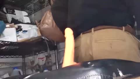 Snapshot of bigmanaround9 chatting on 02/28/26, 11:11 bigmanaround9 online show from 02/28/26, 11:11